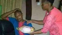 Duh, fans Barcelona pasti malas makan. Jangan sampai sakit ya, jaga kesehatan. Dunia sedang dilanda pandemi, jadi harus tetap semangat, lho.., meski sedih lihat Barcelona dibobol delapan kali. (Foto: Twitter @opa_dam)