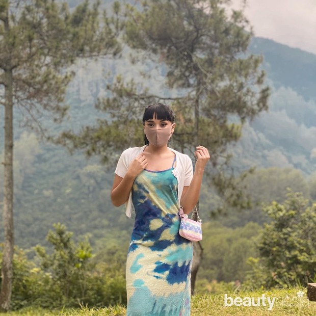 outfit liburan/instagram.com/lulalahfah oitfit liburan ala lula lahfah