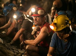 Di Balik Kisah Dramatis Film The 33