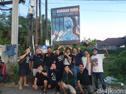 Baliho Bertuliskan Bebaskan Jerinx Mulai Bertebaran di Bali