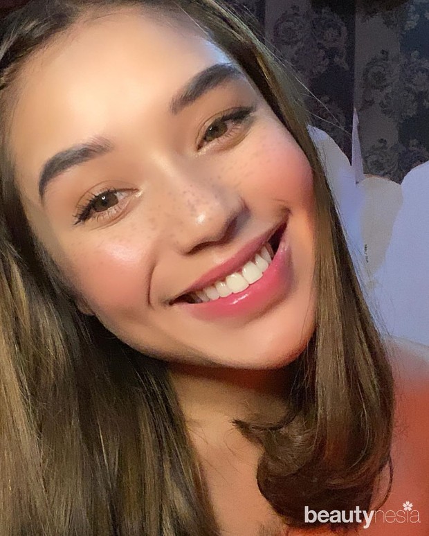 Dipercaya untuk Berperan dalam Judul Film/sumber: www.instagram.com/p/CBzy2dulNl8/ Lula Lahfah punya bakat akting yang ditampilkannya dalam project film garapan Wulan Guritno.