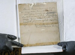 Melihat Naskah Asli Proklamasi Tulisan Bung Karno