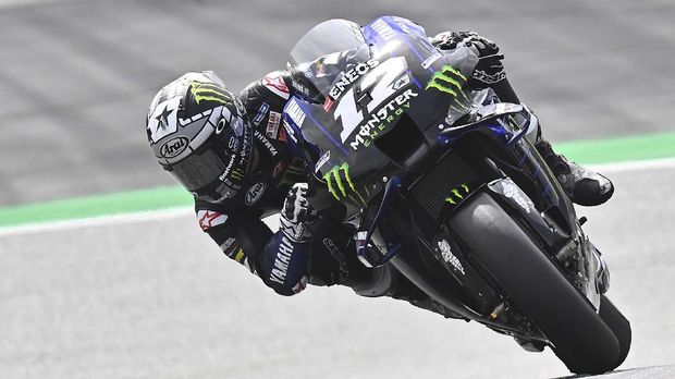 Monster Energy Yamaha' Spanish rider Maverick Vinales rides during the qualification round of the Moto GP Austrian Grand Prix at the Red Bull Ring circuit in Spielberg, Austria on August 15, 2020. (Photo by JOE KLAMAR / AFP)