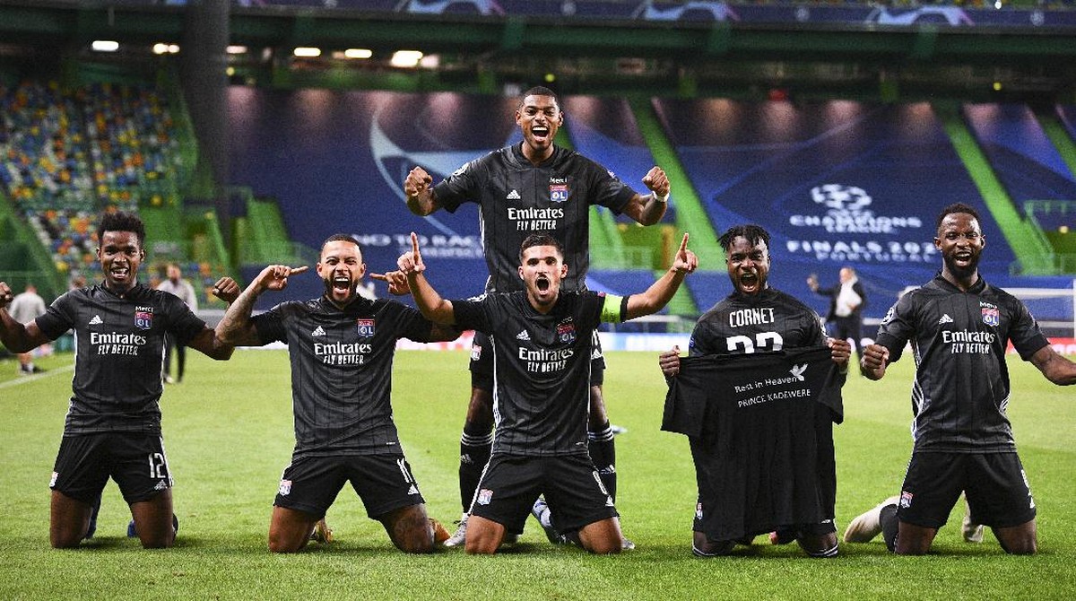 Lyon sukses melaju ke semifinal Liga Champions usai mengalahkan raksasa Premier League, Manchester City, dengan skor 3-1. (Foto: Franck Fife/Pool Photo via AP)