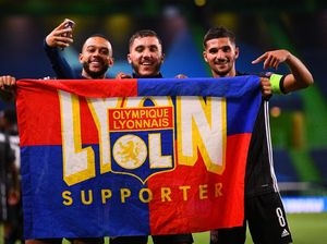 Lyon Membanggakan Lyon Membanggakan