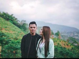 Nella Kharisma dan Dory Harsa Diam-diam Sudah Resmi Menikah! Nella Kharisma dan Dory Harsa Diam-diam Sudah Resmi Menikah!