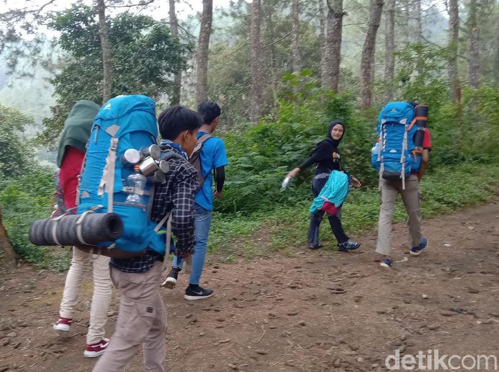 Ratusan Pendaki Siap Rayakan Kemerdekaan di Puncak Ciremai