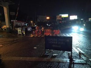 Arah Puncak Ditutup, Gerbang Tol Ciawi Padat Arah Puncak Ditutup, Gerbang Tol Ciawi Padat