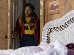 Dominique Fishback, Aktris Muda Pencuri Perhatian