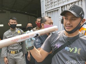 12 Orang Diperiksa Terkait Kasus Teror Petasan Rumah Bupati Kediri 12 Orang Diperiksa Terkait Kasus Teror Petasan Rumah Bupati Kediri