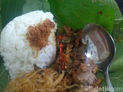 Cerita Penjual Sego Berkat Langganan SBY di Gunungkidul