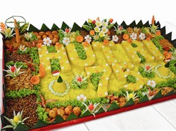 Rayakan HUT Kemerdekaan RI ke-75, Ada Tumpeng Angka 75 dan Panjang 1,2 Meter