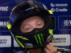 Selamat dari Maut, Valentino Rossi Finis Kelima dan Trending di Twitter