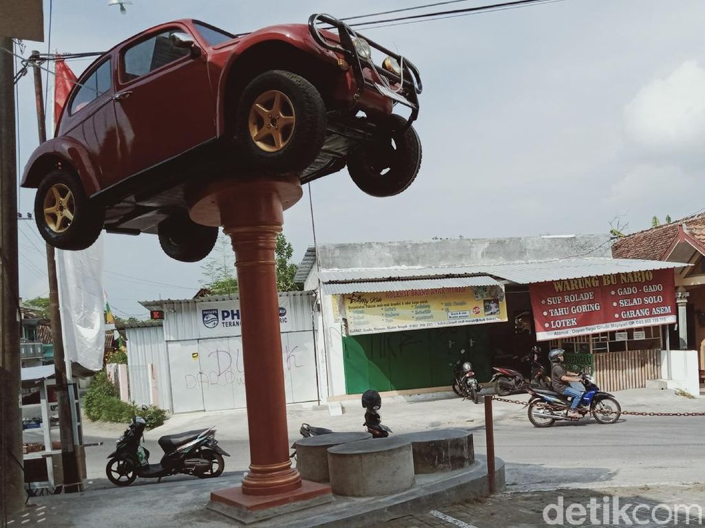 Potret VW Kodok yang Jadi Monumen di Klaten Potret VW Kodok yang Jadi Monumen di Klaten