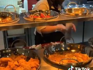 Wah! Ada Restoran Korea dan Jepang Ala Warteg di Yogyakarta
