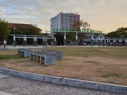 Tak Ada Merah Putih di Alun-alun Rembang, Gus Mus: Apa Sibuk Mikir Pilkada?