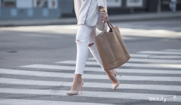 High Heels/freepik.com Hal pertama yang harus kamu pastikan adalah mengentahui jenis kakimu.