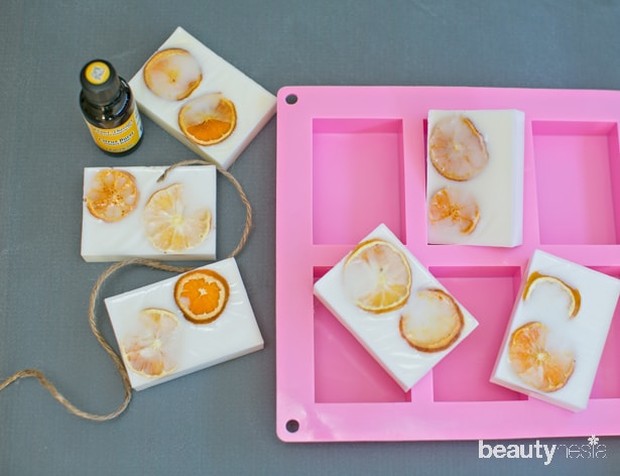 Homemade Soap Bar/www.hellowonderful.co Homemade Soap Bar