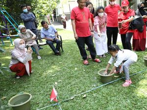 Video Keceriaan Keluarga JK Gelar Lomba di Rumah