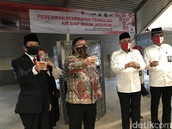 Menristek Resmikan Teknologi Air Siap Minum di Masjid Istiqlal