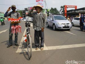 Potret Peringatan Detik-detik Proklamasi di Jalan Raya Potret Peringatan Detik-detik Proklamasi di Jalan Raya