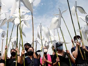 Unjuk Rasa di Thailand Bidik Militer dan Kerajaan