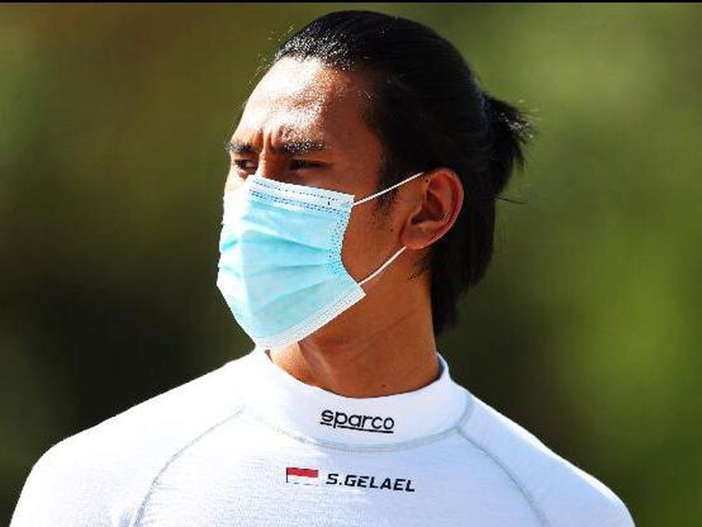 F2: Sean Gelael Retak Tulang Belakang, Gagal Poin di Barcelona F2: Sean Gelael Retak Tulang Belakang, Gagal Poin di Barcelona