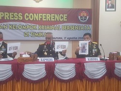 TNI-Polri Sita Rp 22 Juta-Senpi dari Pimpinan KKB Papua Hengky Wanmang
