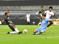 Buang-buang Peluang, MU pun Kalah