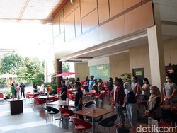 Kala Tamu Hotel di Bandung Ikut Peringati HUT RI ke-75