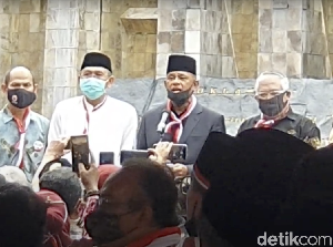Video Gatot Sebut Pernah Ingatkan Soal Senjata Biologis Massal Video Gatot Sebut Pernah Ingatkan Soal Senjata Biologis Massal