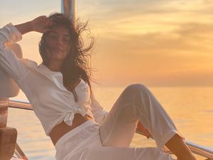 Foto: Gaya Liburan Kekasih Seksi Cristiano Ronaldo Foto: Gaya Liburan Kekasih Seksi Cristiano Ronaldo