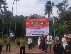 Din Syamsuddin cs Kumpul di Tugu Proklamasi Jelang Deklarasi KAMI