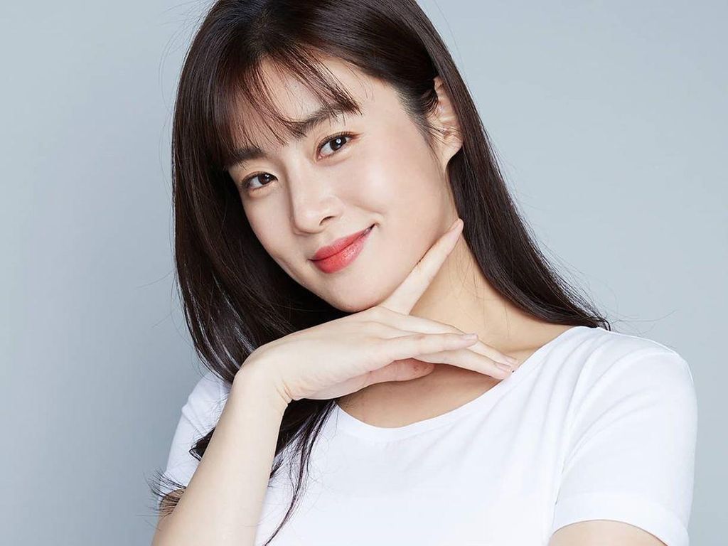 5 Kekasih Kang Sora Sebelum Putuskan Menikah 5 Kekasih Kang Sora Sebelum Putuskan Menikah