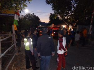 Kebakaran Ludeskan Rumah di Ponorogo, Uang Rp 50 Juta Terbakar Tak Tersisa Kebakaran Ludeskan Rumah di Ponorogo, Uang Rp 50 Juta Terbakar Tak Tersisa