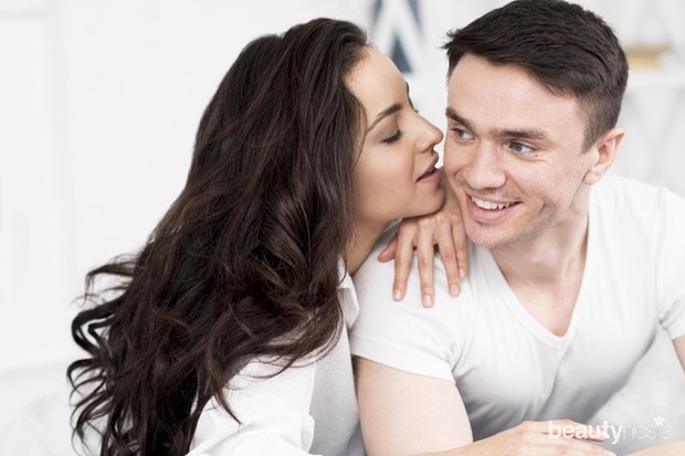 Keluar Cairan Bening Seperti Putih Telur/ Foto: Freepik.com Mengeluarkan Cairan Bening Seperti Putih Telur