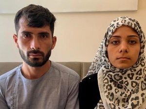 Kisah Suami-Istri yang Disalahkan Atas Serangan ISIS di Pernikahan Mereka