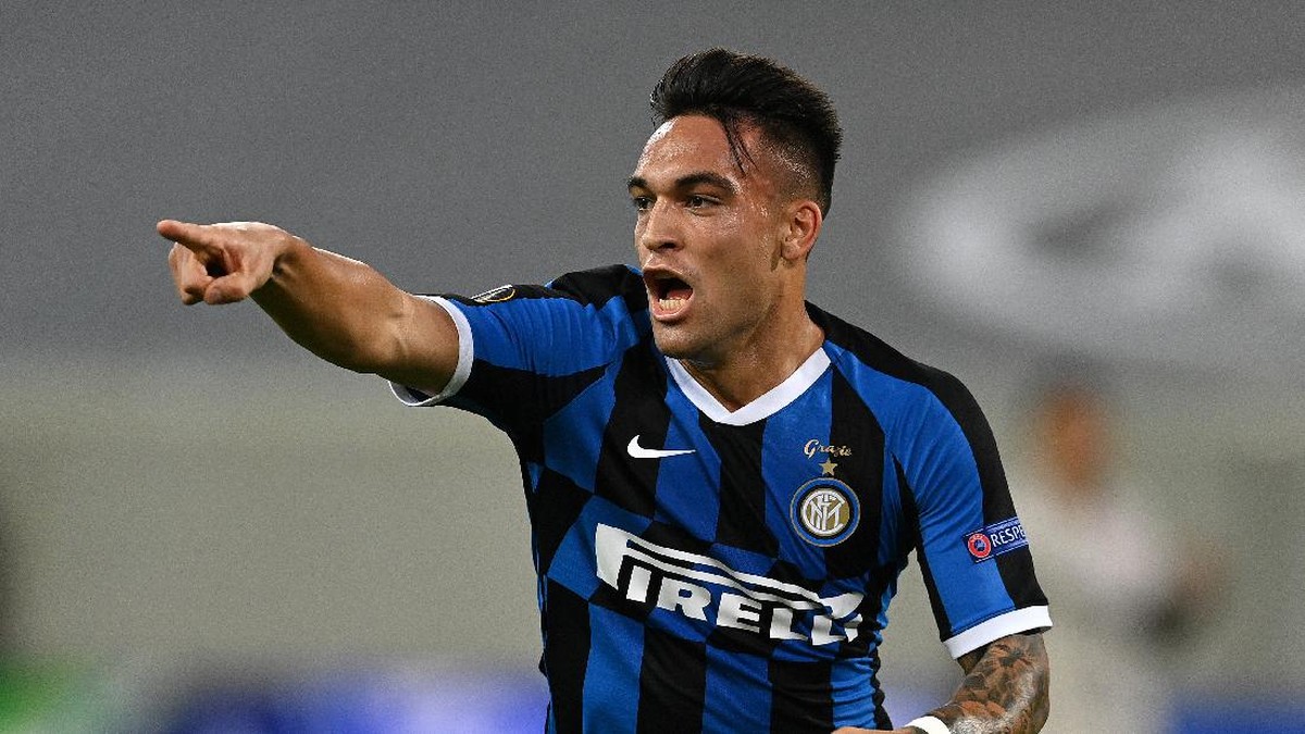 Lautaro Martinez dikaitkan dengan Barcelona dan Real Madrid. (Foto: Getty Images/Pool)