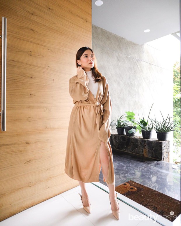 Mix and Match Turtle Neck ala Chelsea Olivia saat hamil