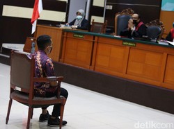 Hakim Minta Martabat Bos PS Store Dipulihkan Usai Putusan Tak Bersalah