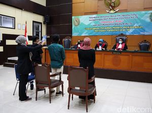 Eks Karyawan Sebut PS Store Punya Izin Usaha Setelah Ada Kasus Impor Ilegal Eks Karyawan Sebut PS Store Punya Izin Usaha Setelah Ada Kasus Impor Ilegal