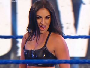 Ngeri! Sonya Deville Mau Diculik, Dikuntit Pria Berpisau Bertahun-tahun