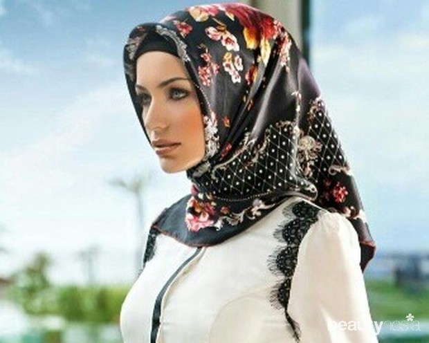 Hijab berbahan silk menjadi gaya hijab khas Turki