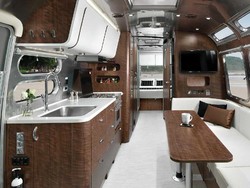 Bus Mewah ala Jet Pribadi, Nyaman Banget Pasti