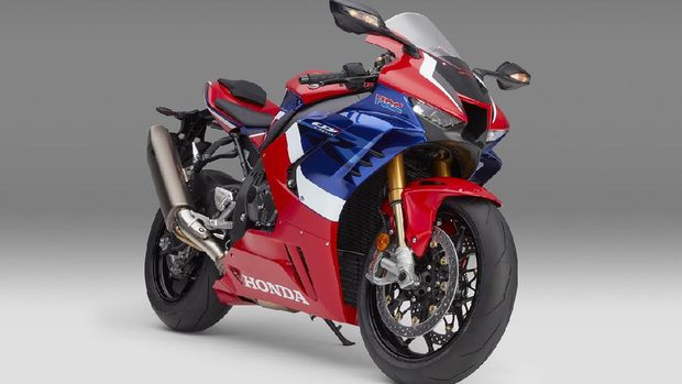 Honda CBR1000RR-R Fireblade meluncur di Indonesia pada 19 Agustus 2020. Varian STD dijual Rp990 juta dan SP dilego Rp1,1 miliar.