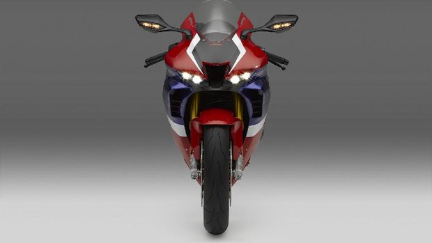 Honda CBR1000RR-R Fireblade meluncur di Indonesia pada 19 Agustus 2020. Varian STD dijual Rp990 juta dan SP dilego Rp1,1 miliar.
