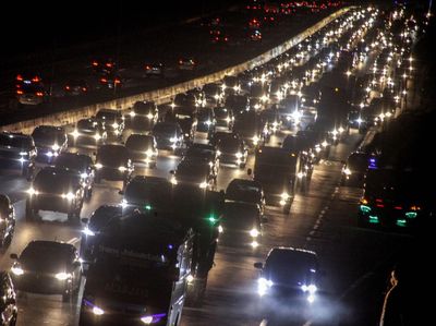 Tol Jagorawi Padat Jelang Libur Tahun Baru Islam