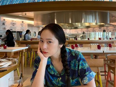 10 Momen Kuliner Krystal Jung yang Hobi Pamer Minuman