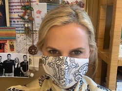 Tory Burch Rilis Masker yang Habis Terjual dalam 1 Jam, Apa Istimewanya?