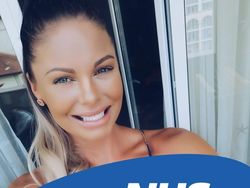 Foto: Perawat Cantik yang Jadi Sensasi Karena Bikin Konten Seksi di Only Fans
